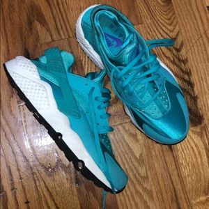 turquoise huaraches